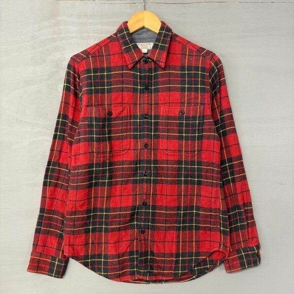 Vintage Wallace and Barnes Red Plaid Flannel Button Up Small - Picture 1 of 3